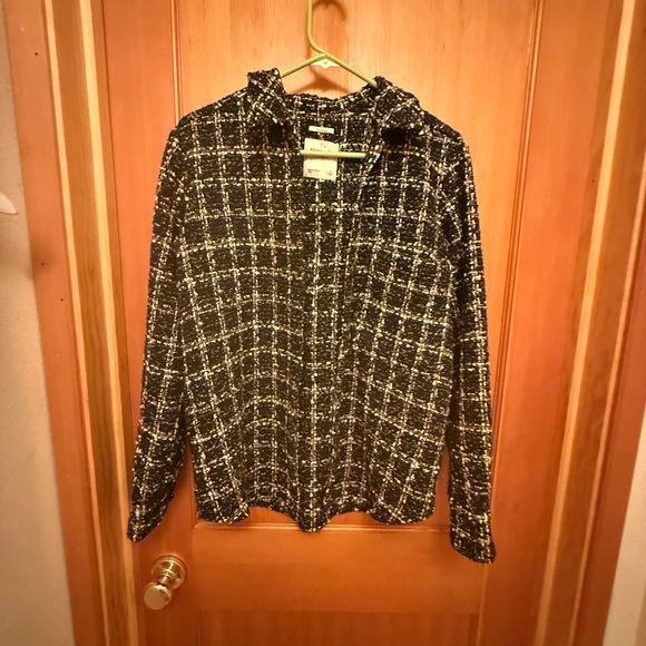 Abercrombie & Fitch Jackets & Blazers - Abercrombie & Fitch Oversized Tweed button-down Shacket